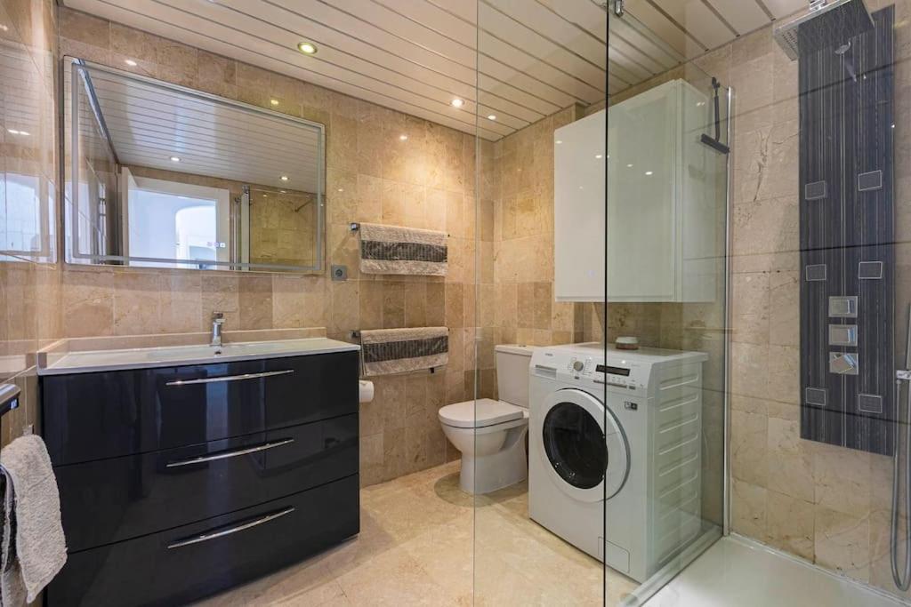 Superb Costalita In Beachfront Complex Rdr406 * Estepona