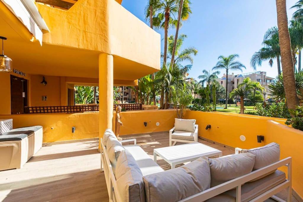 Superb Costalita In Beachfront Complex Rdr406 Appartement Estepona