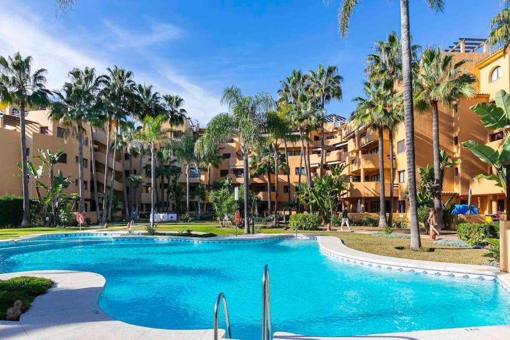Superb Costalita In Beachfront Complex Rdr406 * Estepona